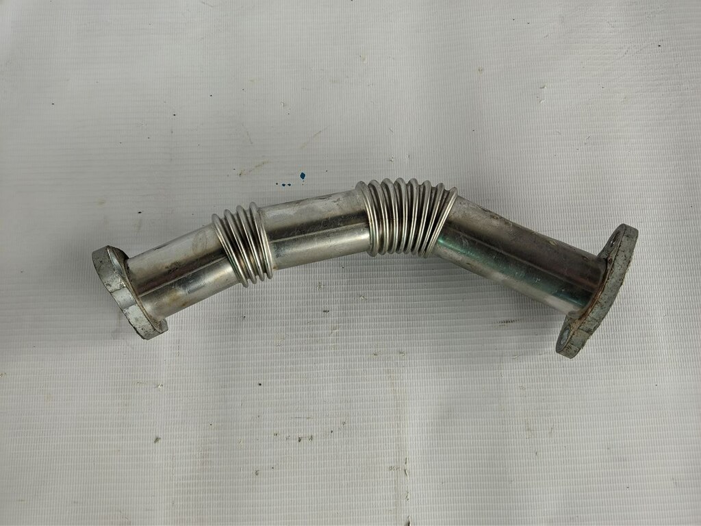 трубка системы egr D2066 б/у \ вмятина - 1